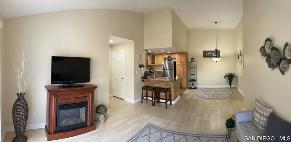 15267 Maturin Dr 13, San Diego, California 92127