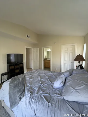 15267 Maturin Dr 13, San Diego, California 92127