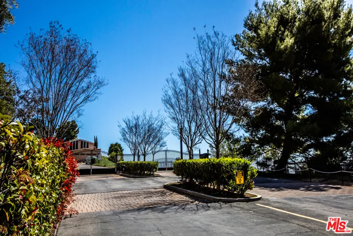 1302 Zuni Lane, Topanga, California 90290