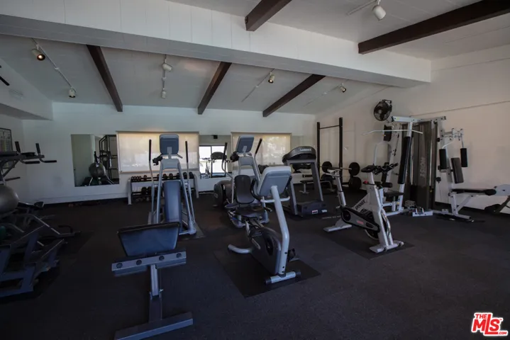 1302 Zuni Lane, Topanga, California 90290