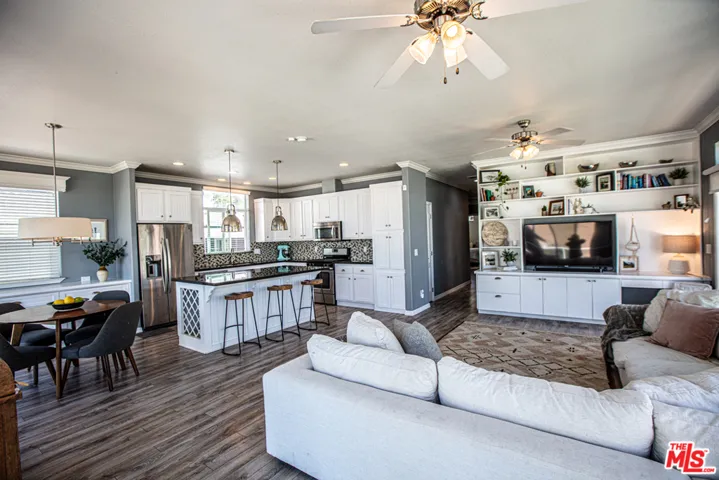 1302 Zuni Lane, Topanga, California 90290