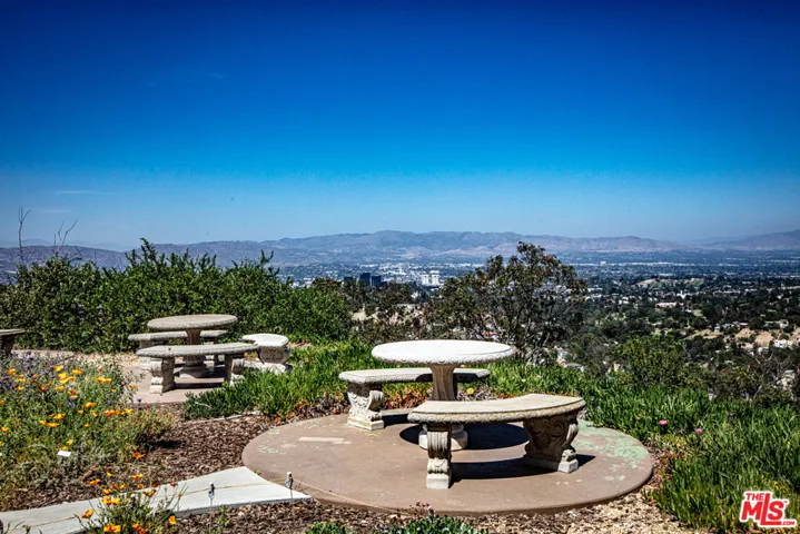1302 Zuni Lane, Topanga, California 90290
