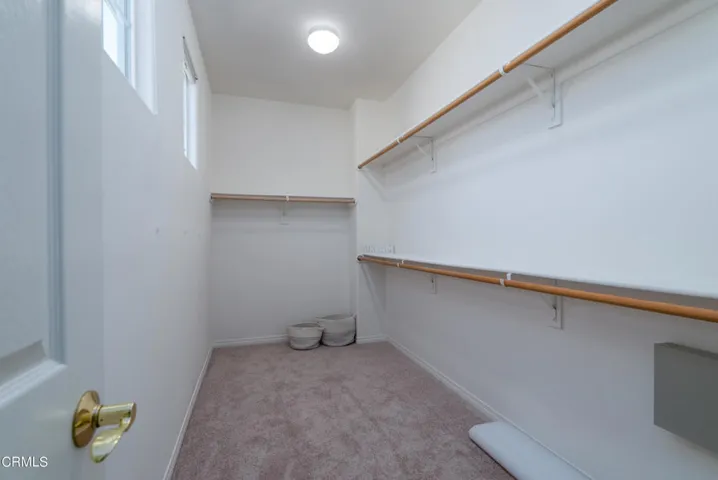 Master Bedroom Walk In Closet