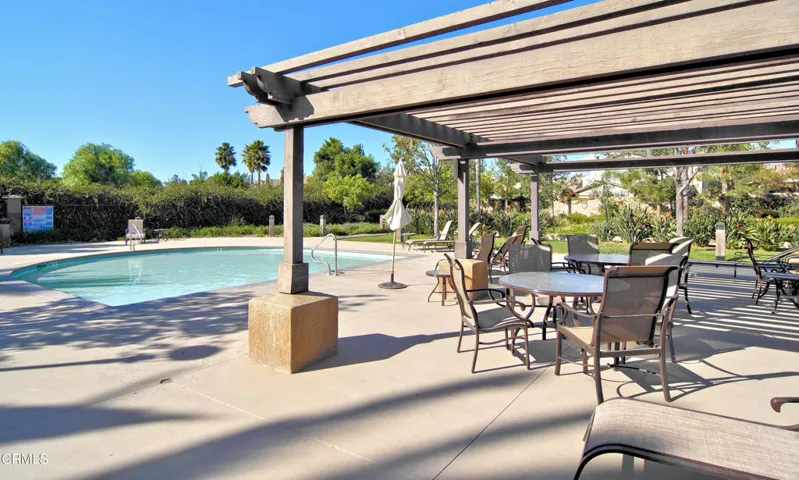 East Cove Kiddie Pool and Patio