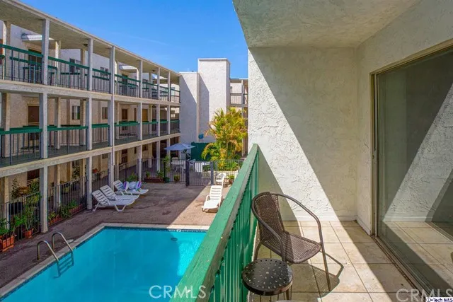 333 Burchett Street 209, Glendale, California 91203