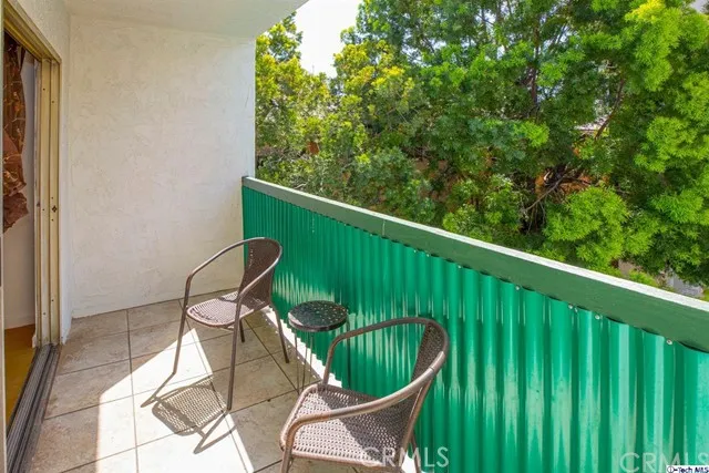 333 Burchett Street 209, Glendale, California 91203