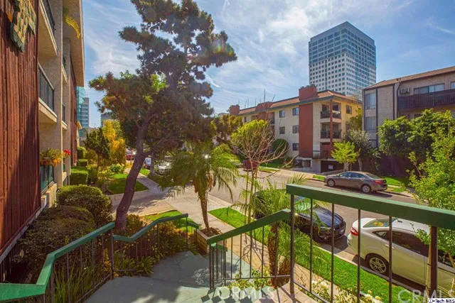 333 Burchett Street 209, Glendale, California 91203