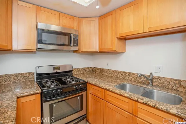 333 Burchett Street 209, Glendale, California 91203