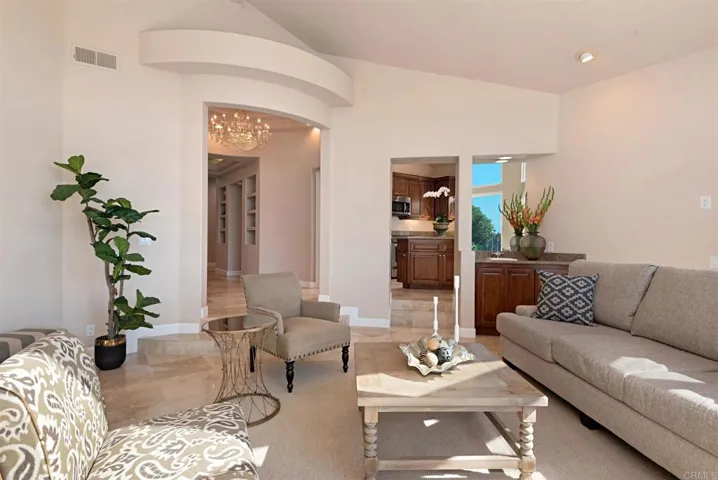 7548 Navigator Circle, Carlsbad, California 92011