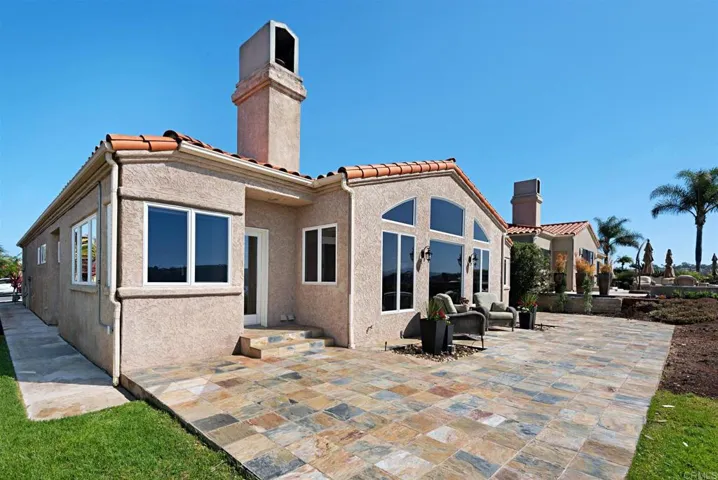 7548 Navigator Circle, Carlsbad, California 92011