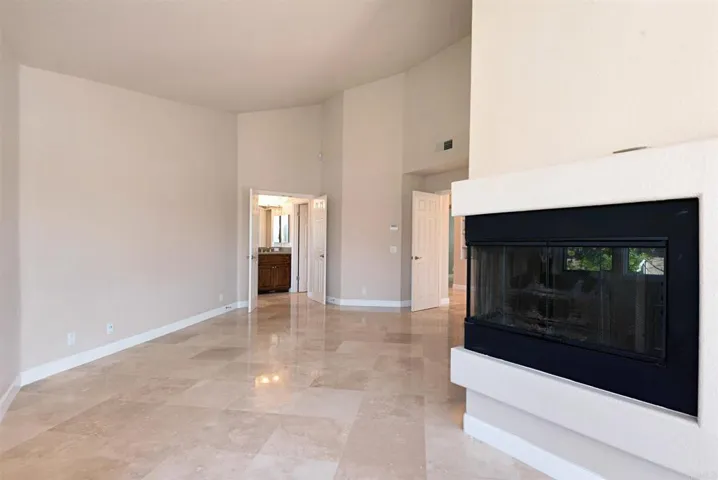 7548 Navigator Circle, Carlsbad, California 92011
