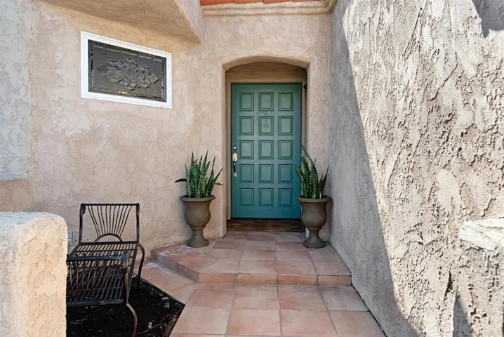 7548 Navigator Circle, Carlsbad, California 92011