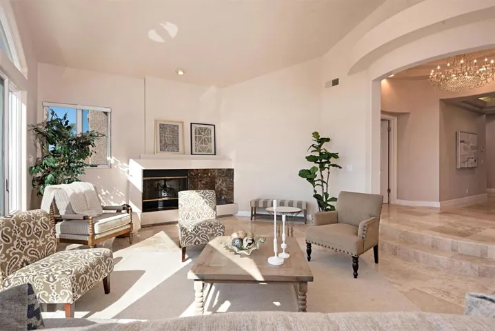 7548 Navigator Circle, Carlsbad, California 92011