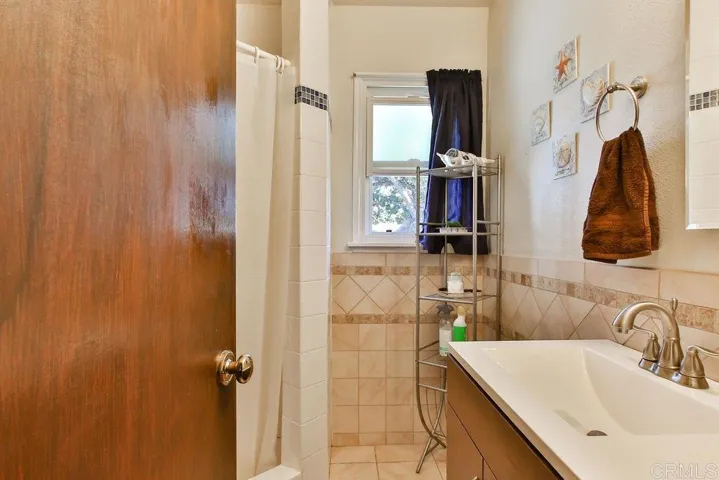 374 Fordyce Street, El Cajon, California 92019