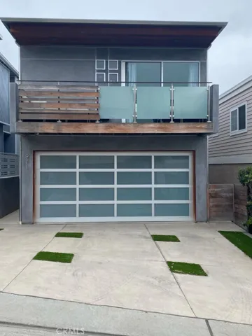 This is the front exterior of the home.