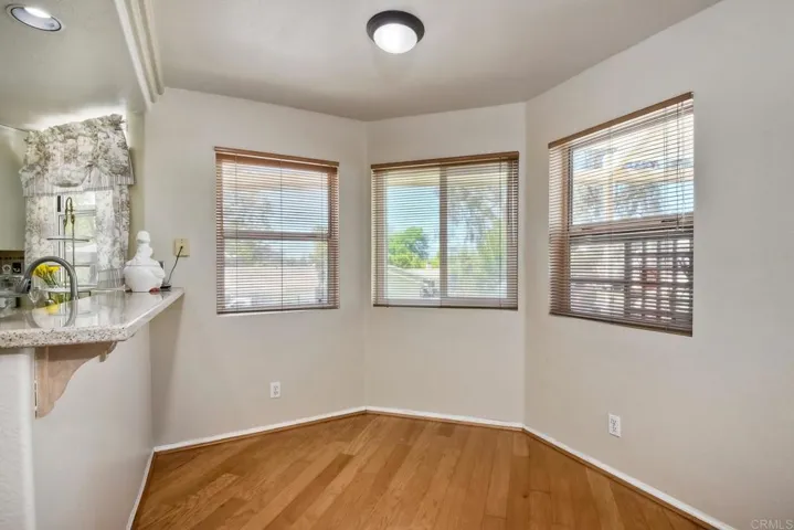 282 Royal Glen Dr, Fallbrook, California 92028