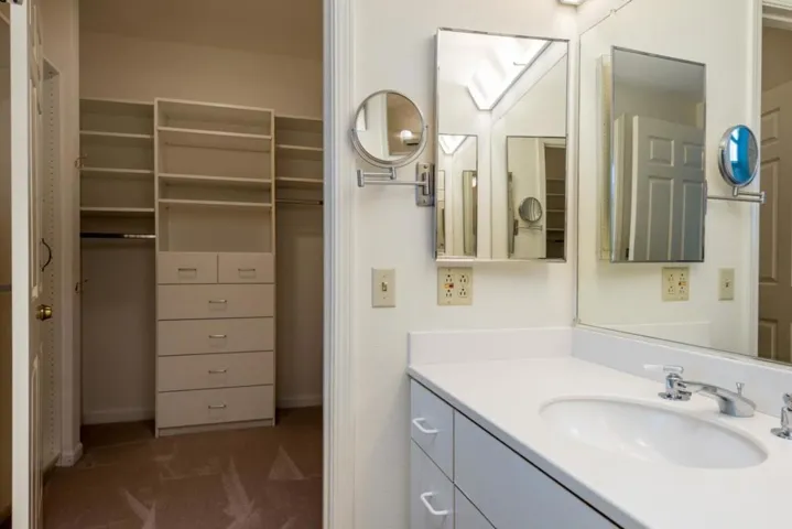 1 Baldwin Avenue 223, San Mateo, California 94401