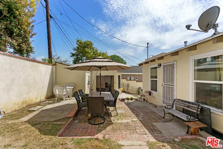 1974 Comstock Avenue, Los Angeles, California 90025