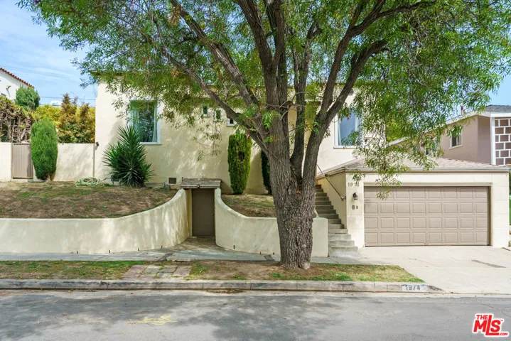 1974 Comstock Avenue, Los Angeles, California 90025