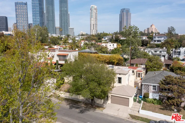 1974 Comstock Avenue, Los Angeles, California 90025