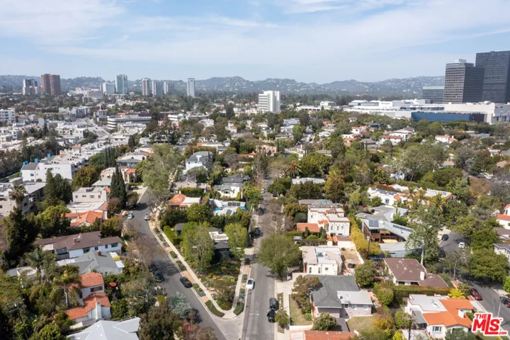 1974 Comstock Avenue, Los Angeles, California 90025