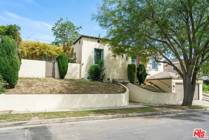 1974 Comstock Avenue, Los Angeles, California 90025