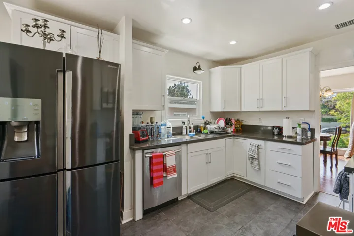 1974 Comstock Avenue, Los Angeles, California 90025