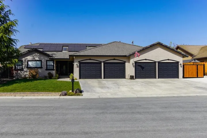 805 Oak Ridge Drive, Hollister, California 95023