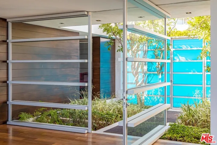 9010 Hopen Place, Los Angeles, California 90069