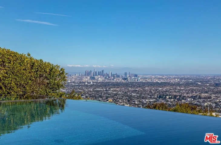 9010 Hopen Place, Los Angeles, California 90069