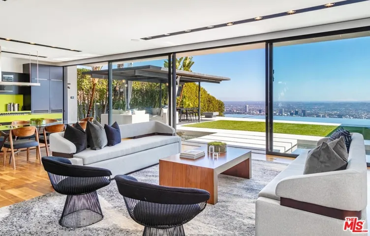 9010 Hopen Place, Los Angeles, California 90069
