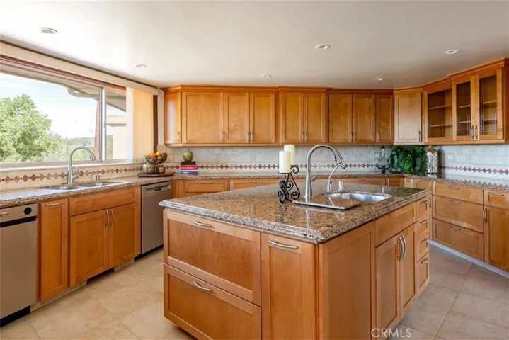 495 Squire Canyon Road, San Luis Obispo, California 93401
