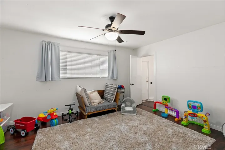 Large 4th bedroom. Could be a rental unit ($1400) or in law suite. Door leads you to kitchenette and private entrance.  Currently being used as a​​‌​​​​‌​​‌‌​​‌​​​‌‌​​​‌​​‌‌​​‌‌​​‌‌​​​​ playroom