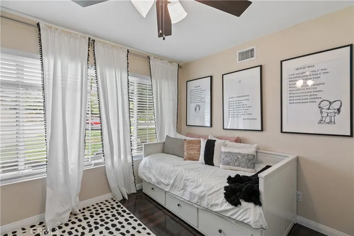 Another photo of 3rd bedroom