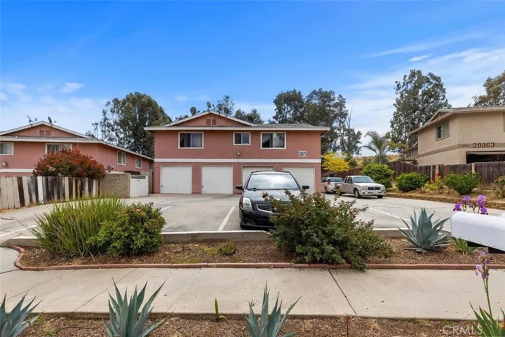 Rare 4-Plex in the heart of Murrieta - with 4 units.