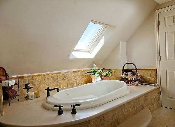 11394 Saddle Road, Monterey, California 93940