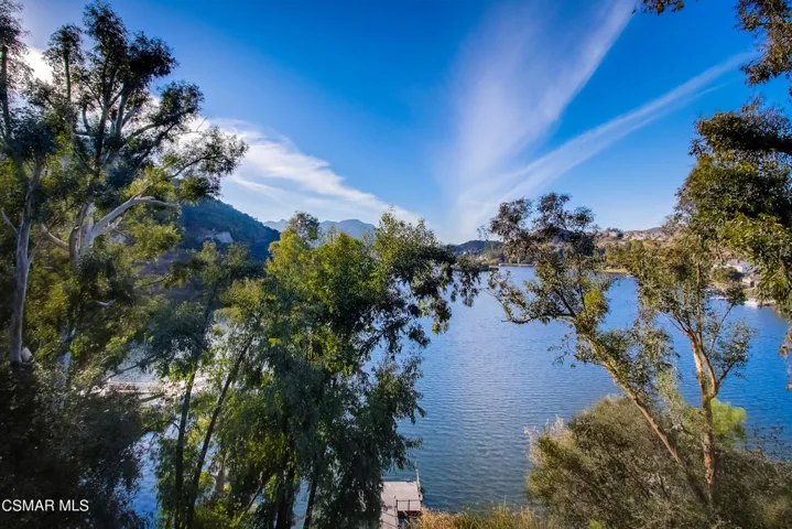 Amazing View of Lake