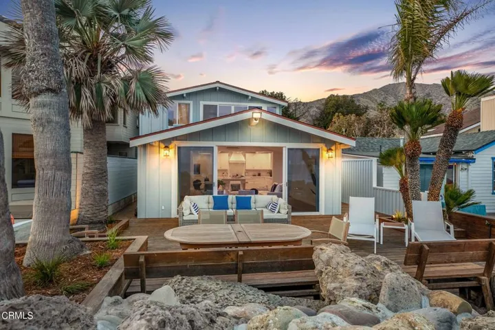 web_UpmarketMedia_3988PCH_Twilight-7 (1)