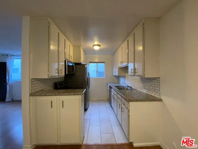 617 N Sweetzer Avenue 2, West Hollywood, California 90048