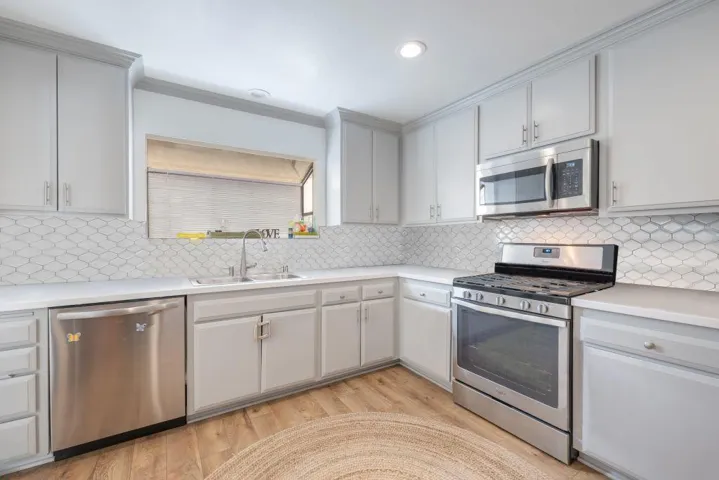 Kitchen 2
