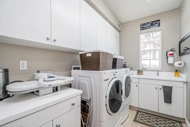 2813 Sterling Ridge, Chula Vista, California 91915