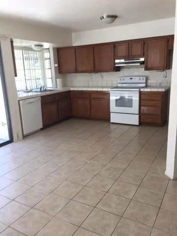 1959 Longfellow Rd., Vista, California 92081
