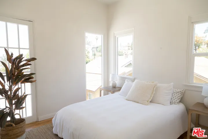 1327 Lilac Terrace, Los Angeles, California 90026