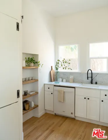 1327 Lilac Terrace, Los Angeles, California 90026