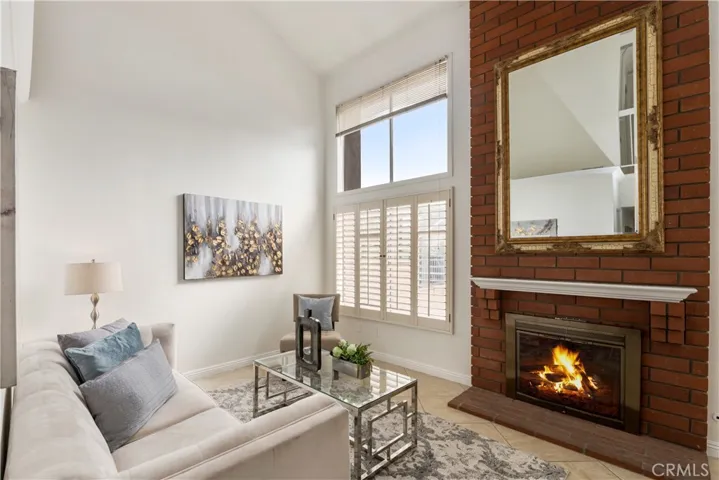 6 Palamedes, Irvine, California 92604