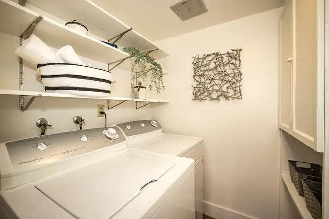 3350 La Mesa Drive 10, San Carlos, California 94070