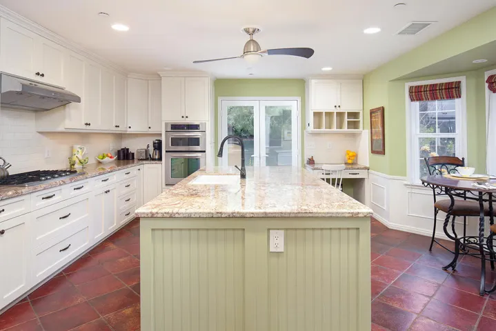 600 N Mission Dr 011-mls