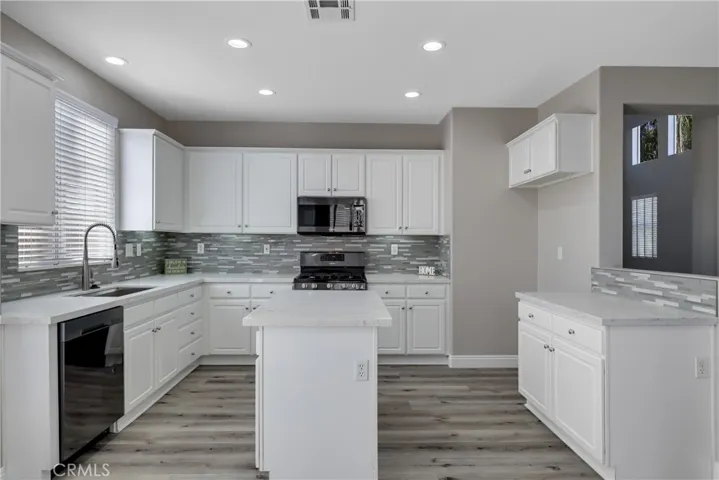 43610 Ortona Street, Temecula, California 92592