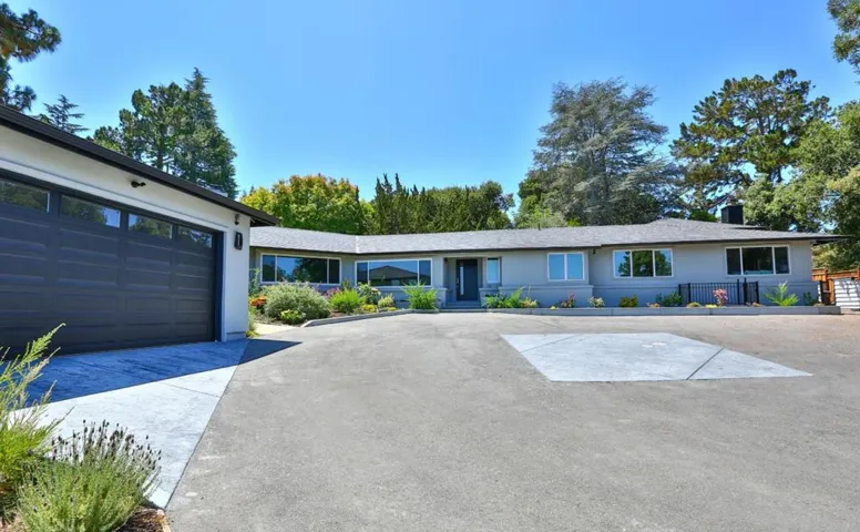 808 Amber Lane, Los Altos, California 94024