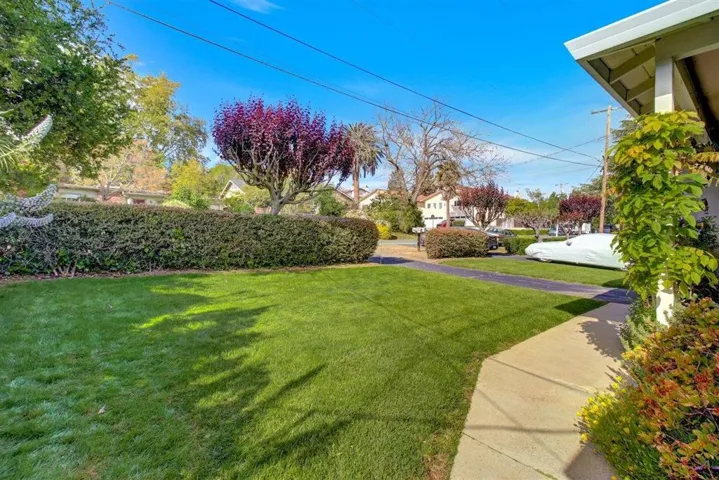 980 Lucky Avenue, Menlo Park, California 94025